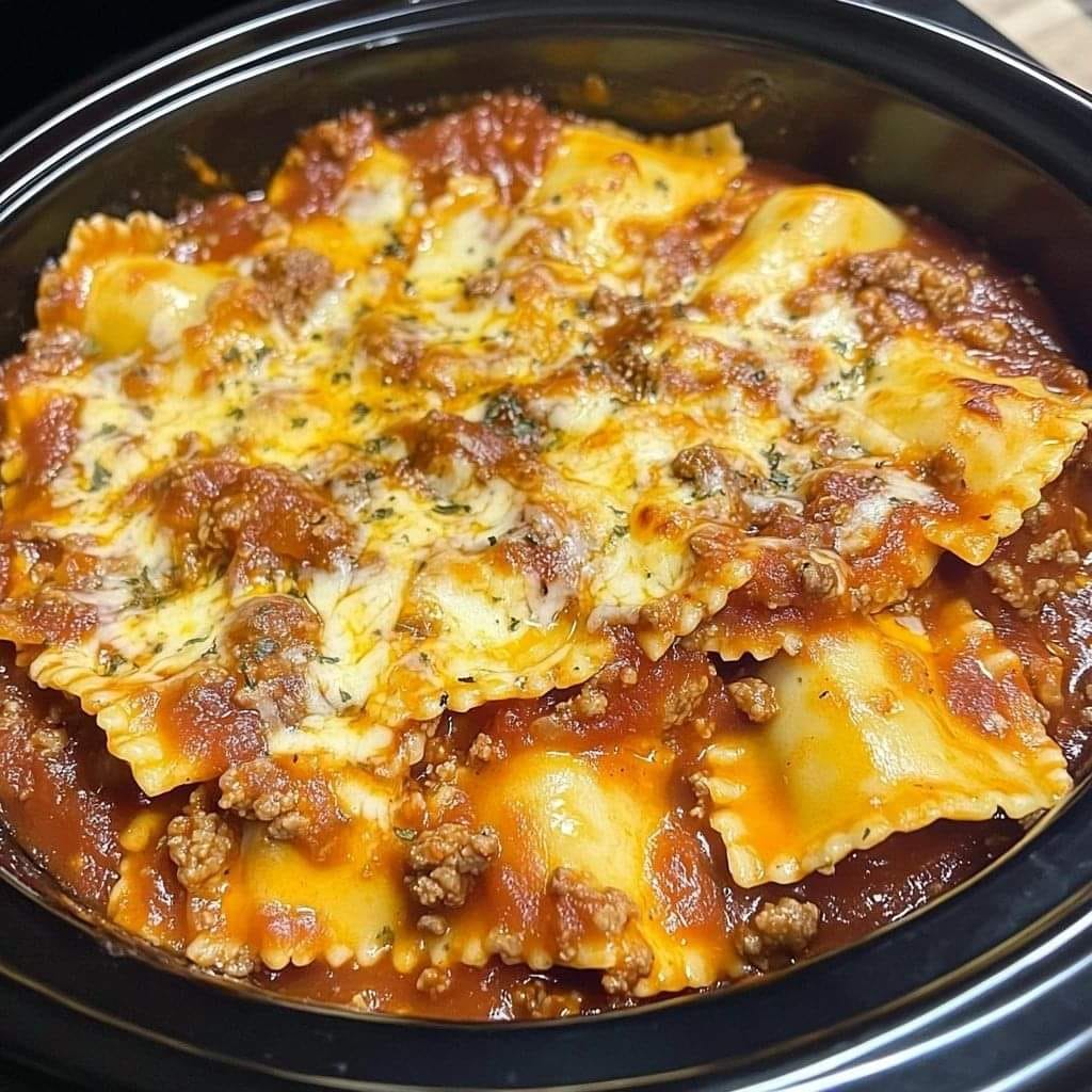 Crockpot Ravioli Lasagna😋