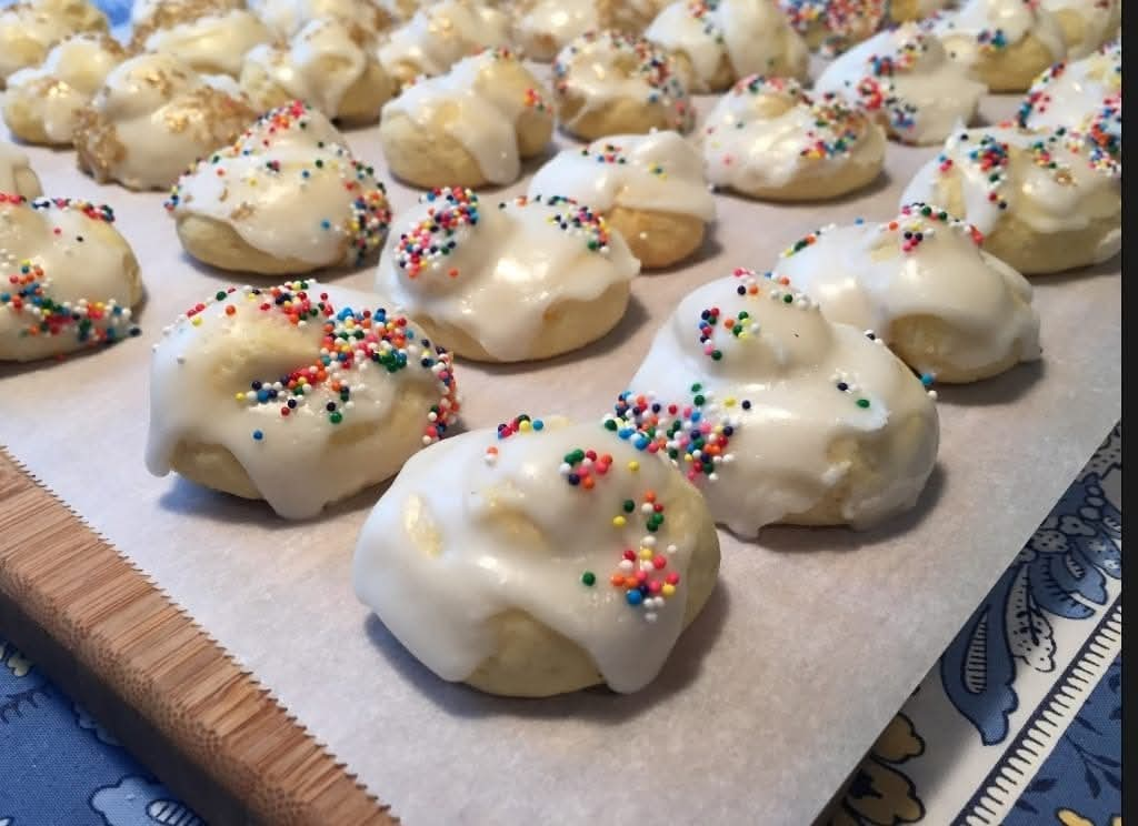 Classic Italian Christmas cookies