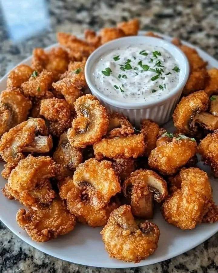 WOULD YOU EAT THESE CRISPY FRIED MUSHROOMS WITH COOL RANCH DIP 🍄🥒🍴