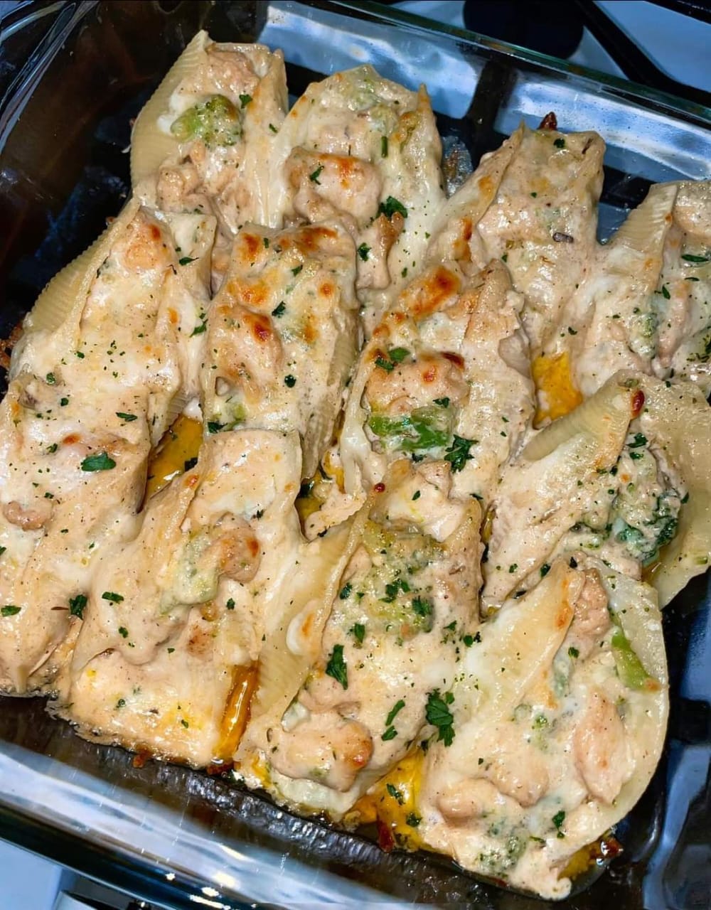 Chicken & Broccoli Alfredo Stuffed Shells 🔥 Guess how many I ate 🤭