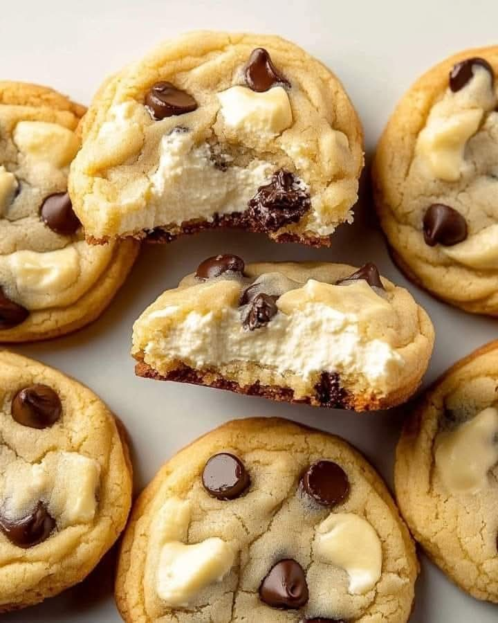 Best chocolate Chip Cheesecake Cookies 😋😋🍪🍪